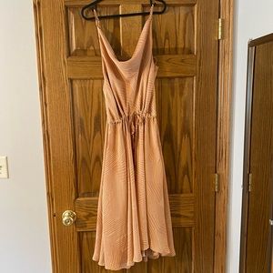 Perfect summer wedding guest dress!